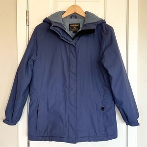 Woolrich Women’s blue jacket Warm coat Winter jacket Zip up jacket Size M